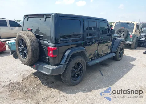 2020 Jeep Wrangler Unlimited Sahara Altitude 4X4 z USA, uszkodzony, nr VIN 1C4HJXEG9LW174374